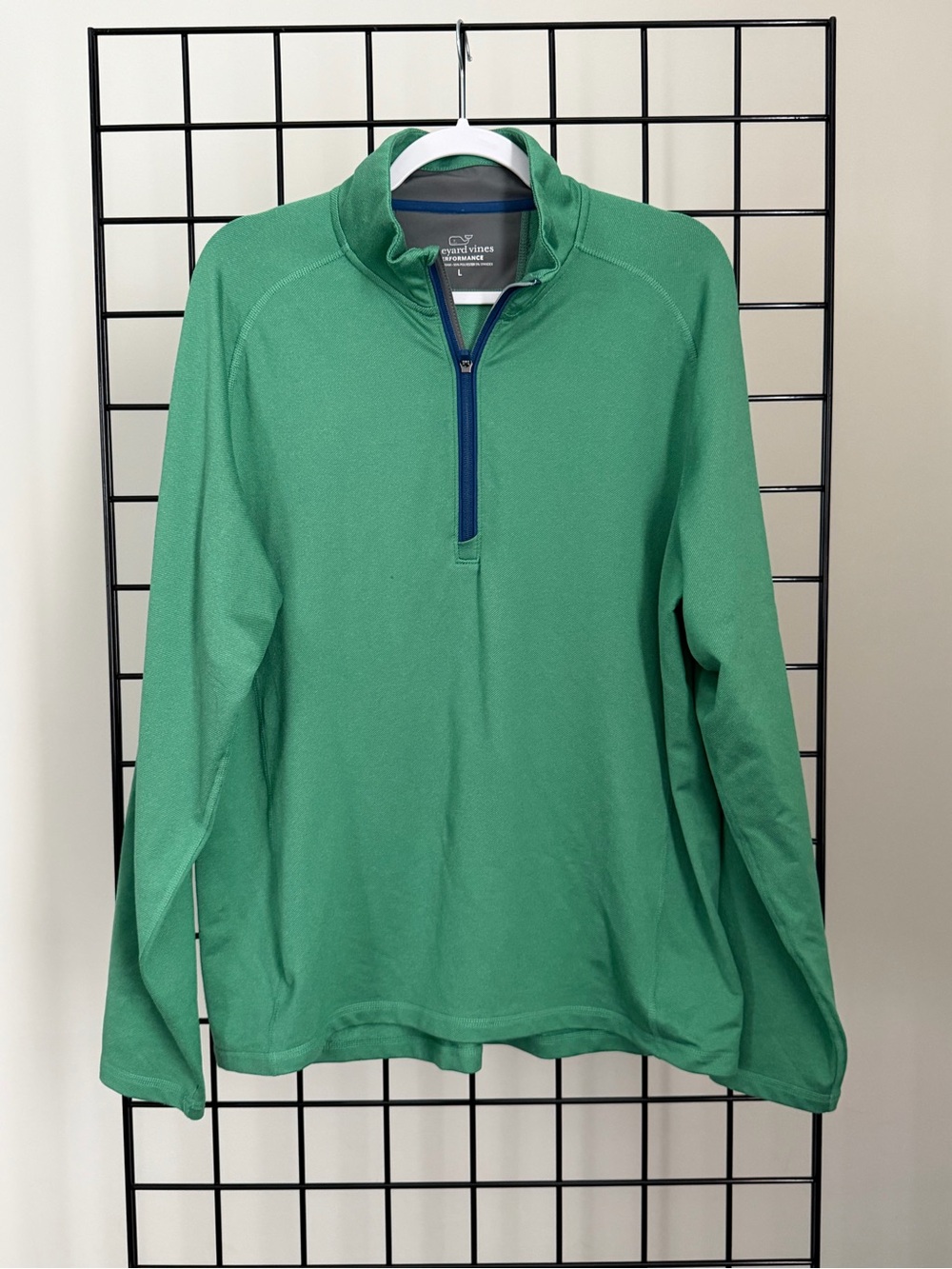 Vineyard Vines Men’s Green Quarter-Zip Pullover with Blue Placket